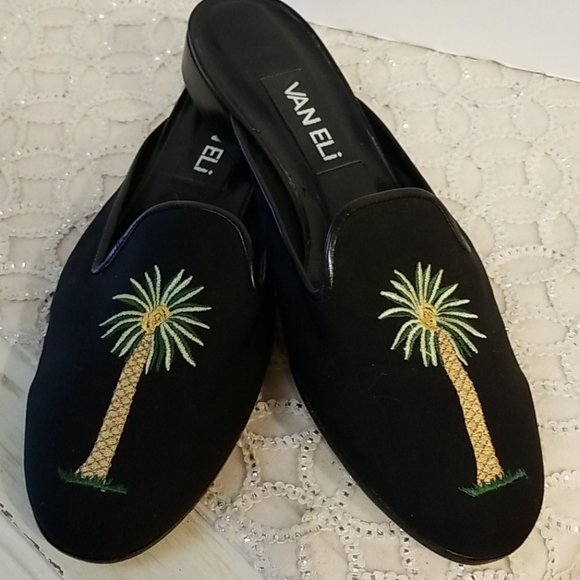 Vaneli Palm Tree Black Slides, Size 7.5 - Picture 9 of 9